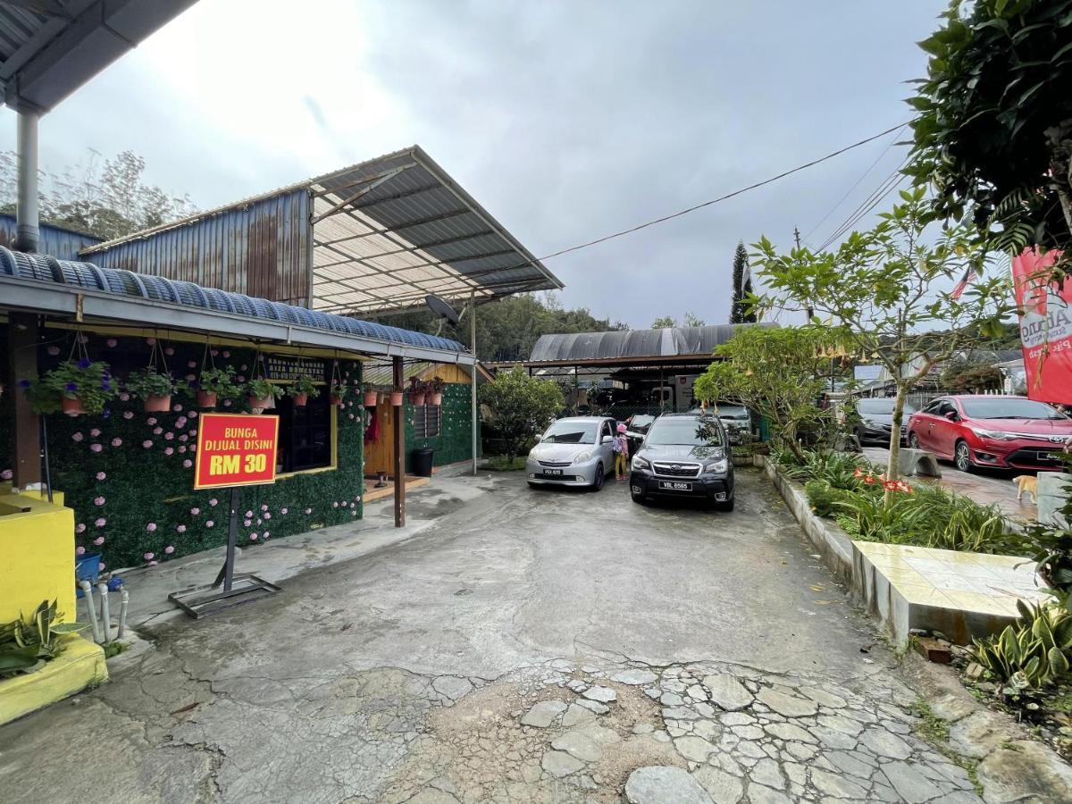 Aiza Homestay Opposite Abang Strawberry Taman Sedia Tanah Rata Kültér fotó
