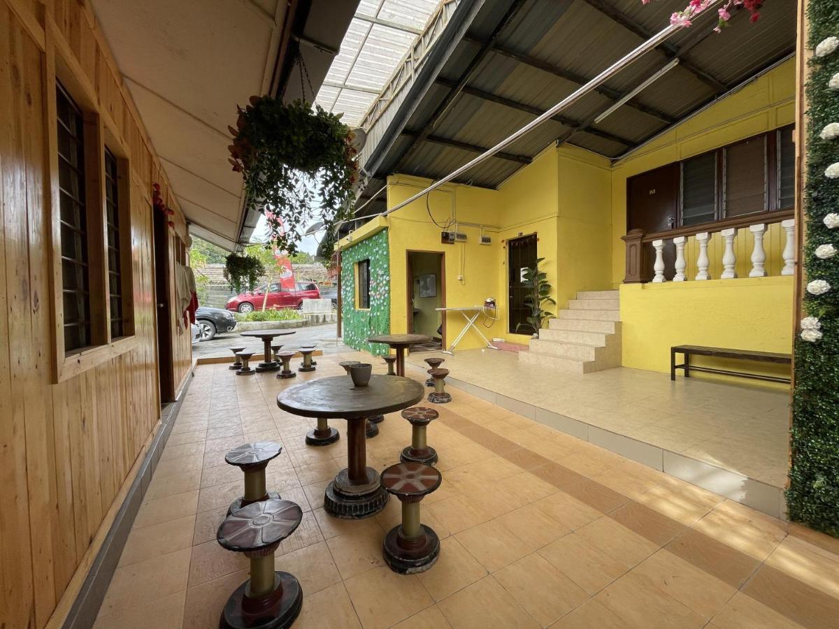 Aiza Homestay Opposite Abang Strawberry Taman Sedia Tanah Rata Kültér fotó